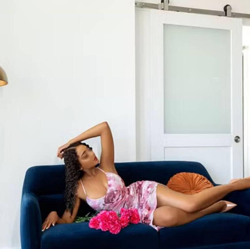 
                        Juicy
                     is Female Escorts. | Calgary | Alberta | Canada | canadatopescorts.com 