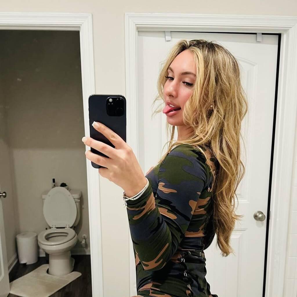 
                        Allyssa
                     is Female Escorts. | Winnipeg | Manitoba | Canada | canadatopescorts.com 