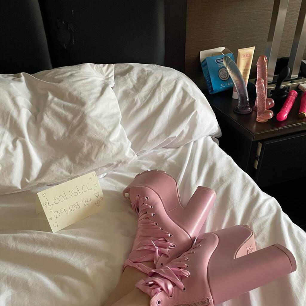 
                        Treasure
                     is Female Escorts. | Kitchener | Ontario | Canada | canadatopescorts.com 