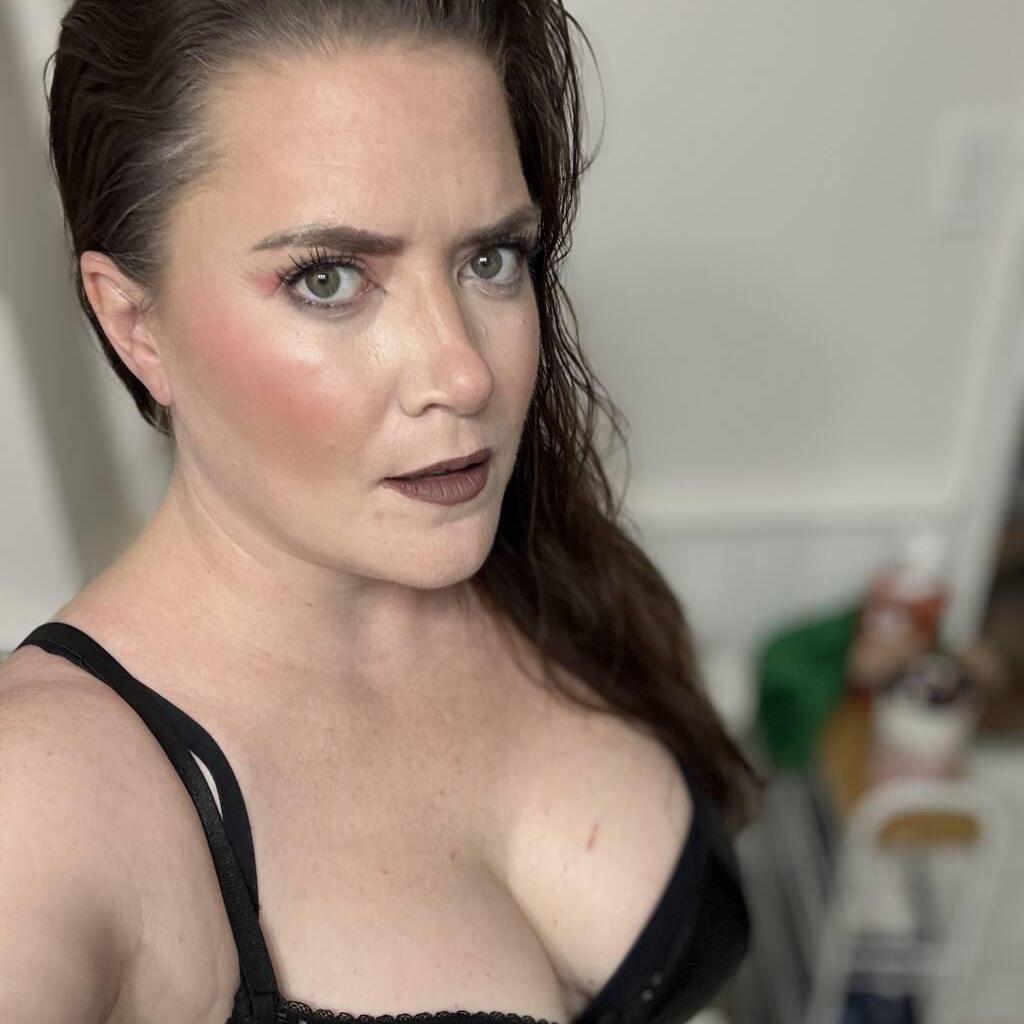 
                        Missy
                     is Female Escorts. | Kingston | Ontario | Canada | canadatopescorts.com 