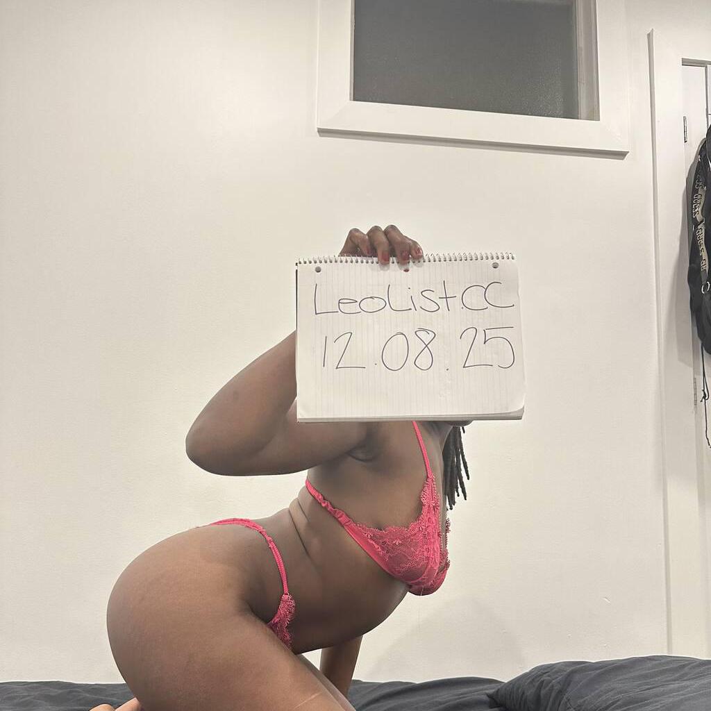 
                        Emma
                     is Female Escorts. | Quebec City | Quebec | Canada | canadatopescorts.com 