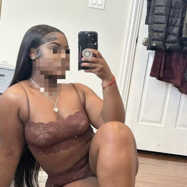 
                        Mia
                     is Female Escorts. | Edmonton | Alberta | Canada | canadatopescorts.com 