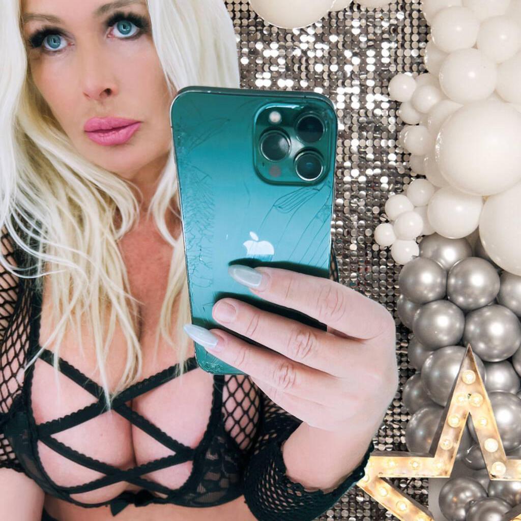 
                        NIKI VALHALLA
                     is Female Escorts. | Peace River Country | British Columbia | Canada | canadatopescorts.com 