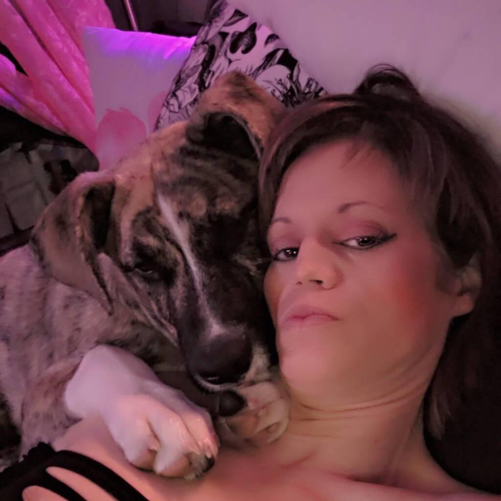 
                        MYLES
                     is Female Escorts. | Vancouver | British Columbia | Canada | canadatopescorts.com 