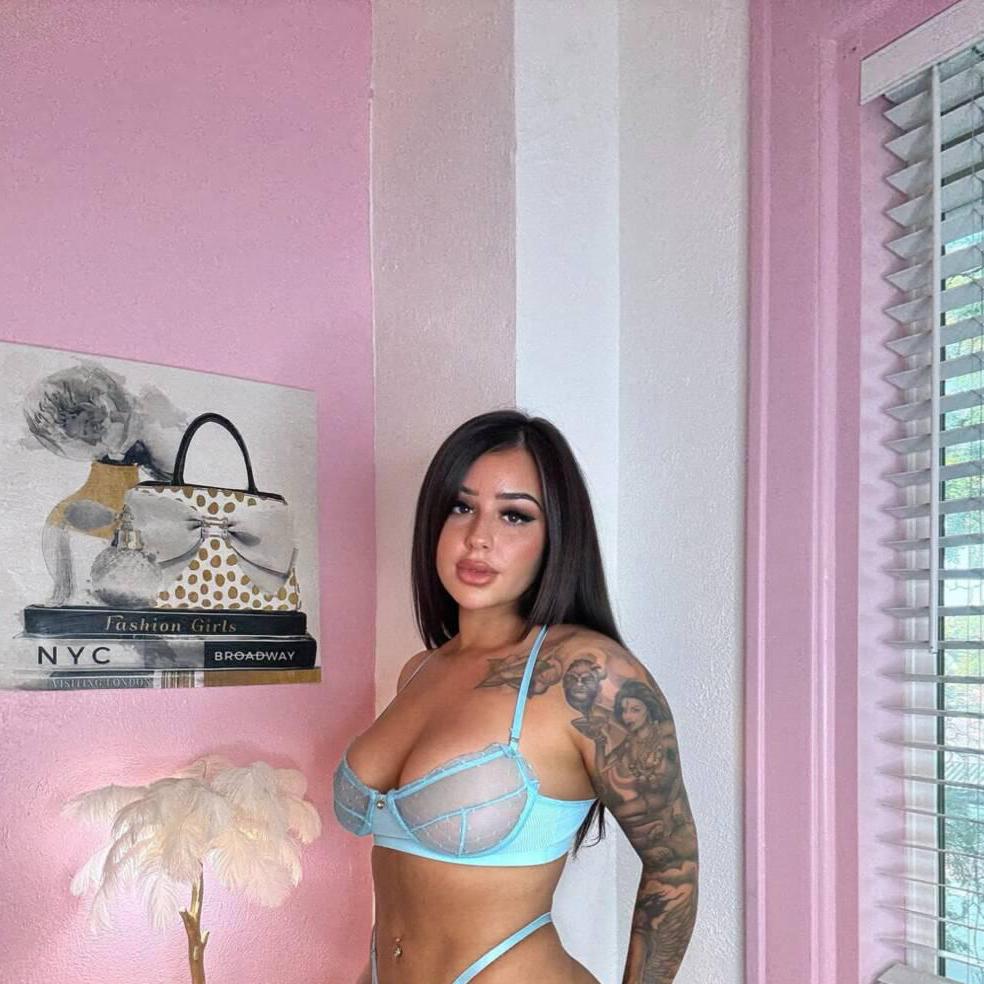 
                        Christina
                     is Female Escorts. | Sherbrooke | Quebec | Canada | canadatopescorts.com 