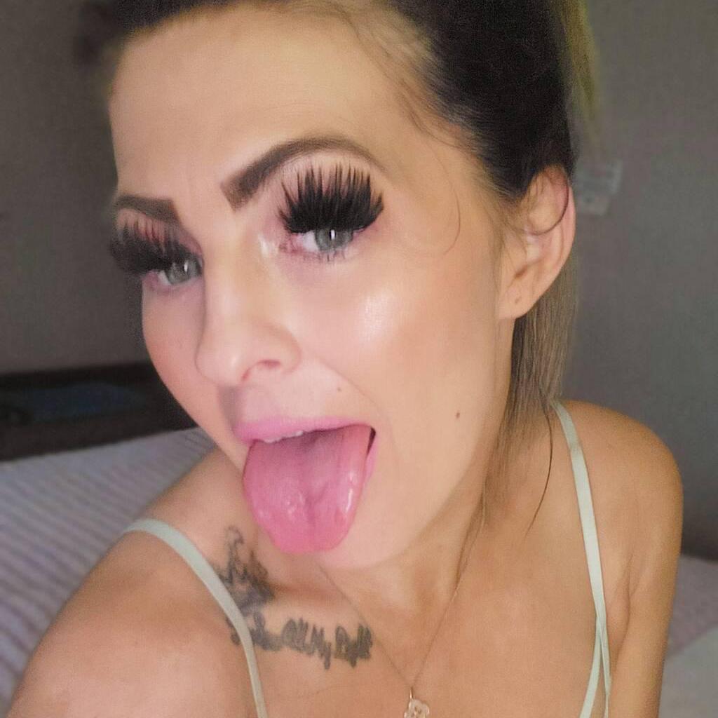 
                        Danni G
                     is Female Escorts. | Red Deer | Alberta | Canada | canadatopescorts.com 