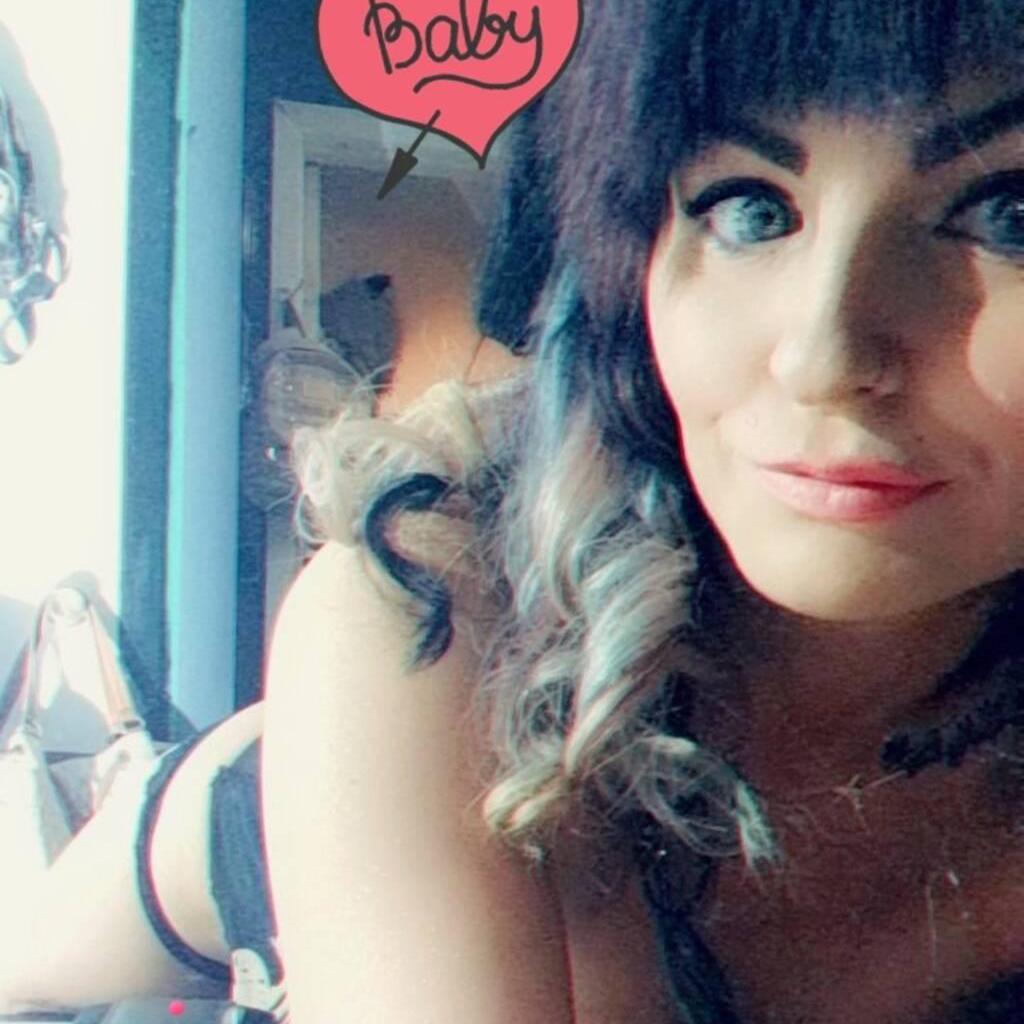
                        Danni G
                     is Female Escorts. | Red Deer | Alberta | Canada | canadatopescorts.com 