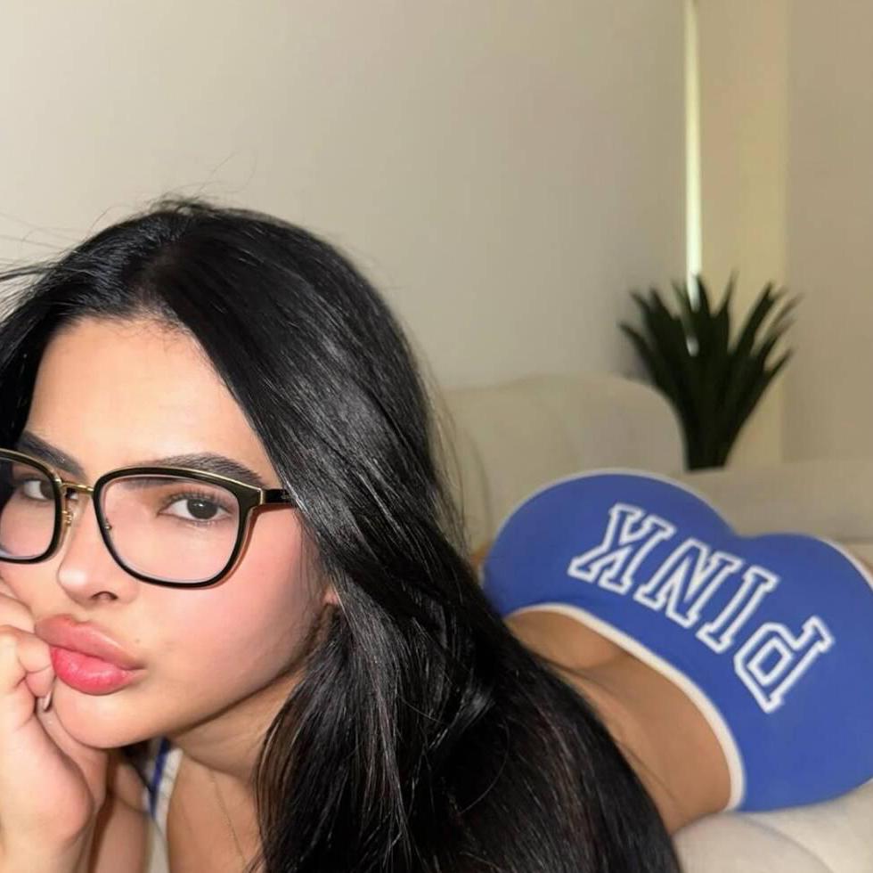 
                        Juli
                     is Female Escorts. | Nanaimo | British Columbia | Canada | canadatopescorts.com 