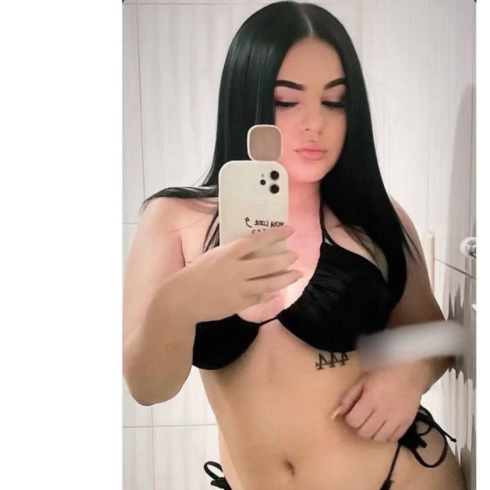 
                        Laura
                     is Female Escorts. | Yellowknife | Northwest Territories | Canada | canadatopescorts.com 
