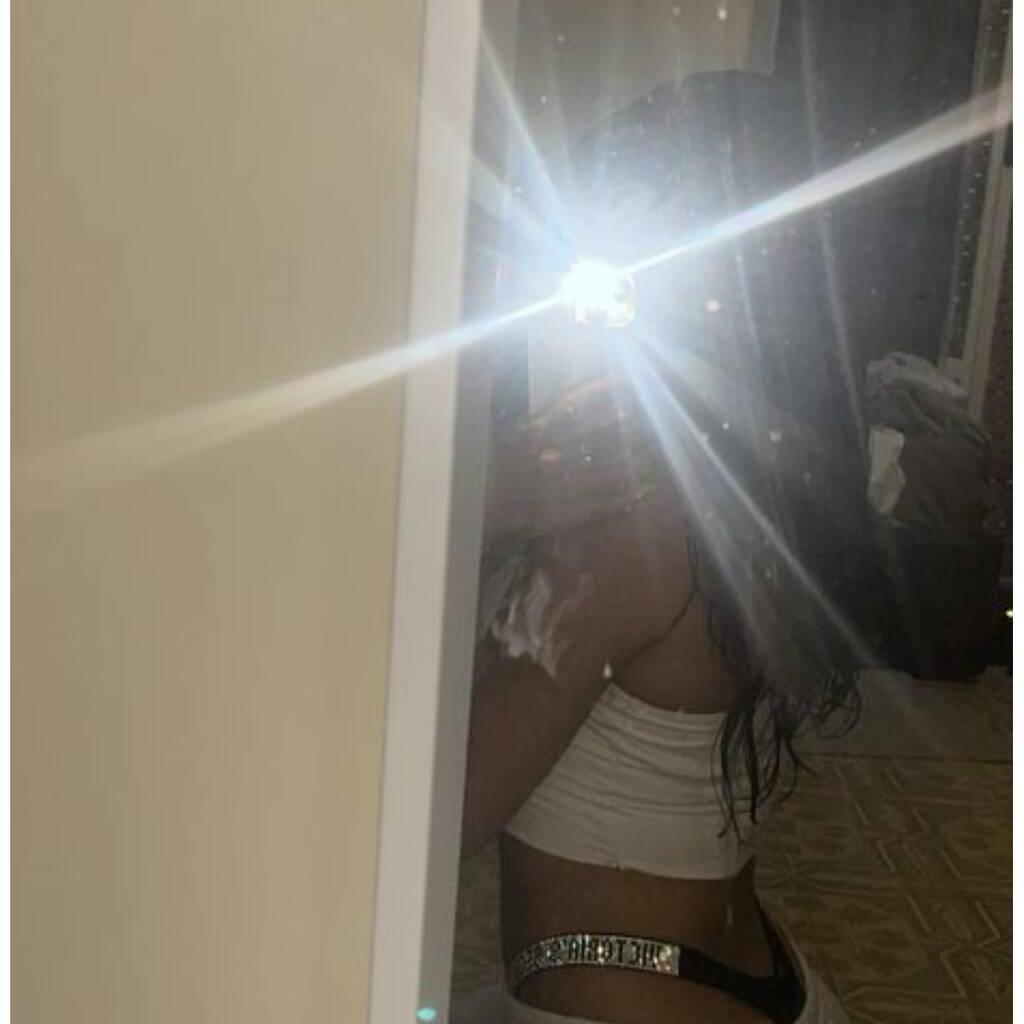 
                        Alie
                     is Female Escorts. | Saguenay | Quebec | Canada | canadatopescorts.com 