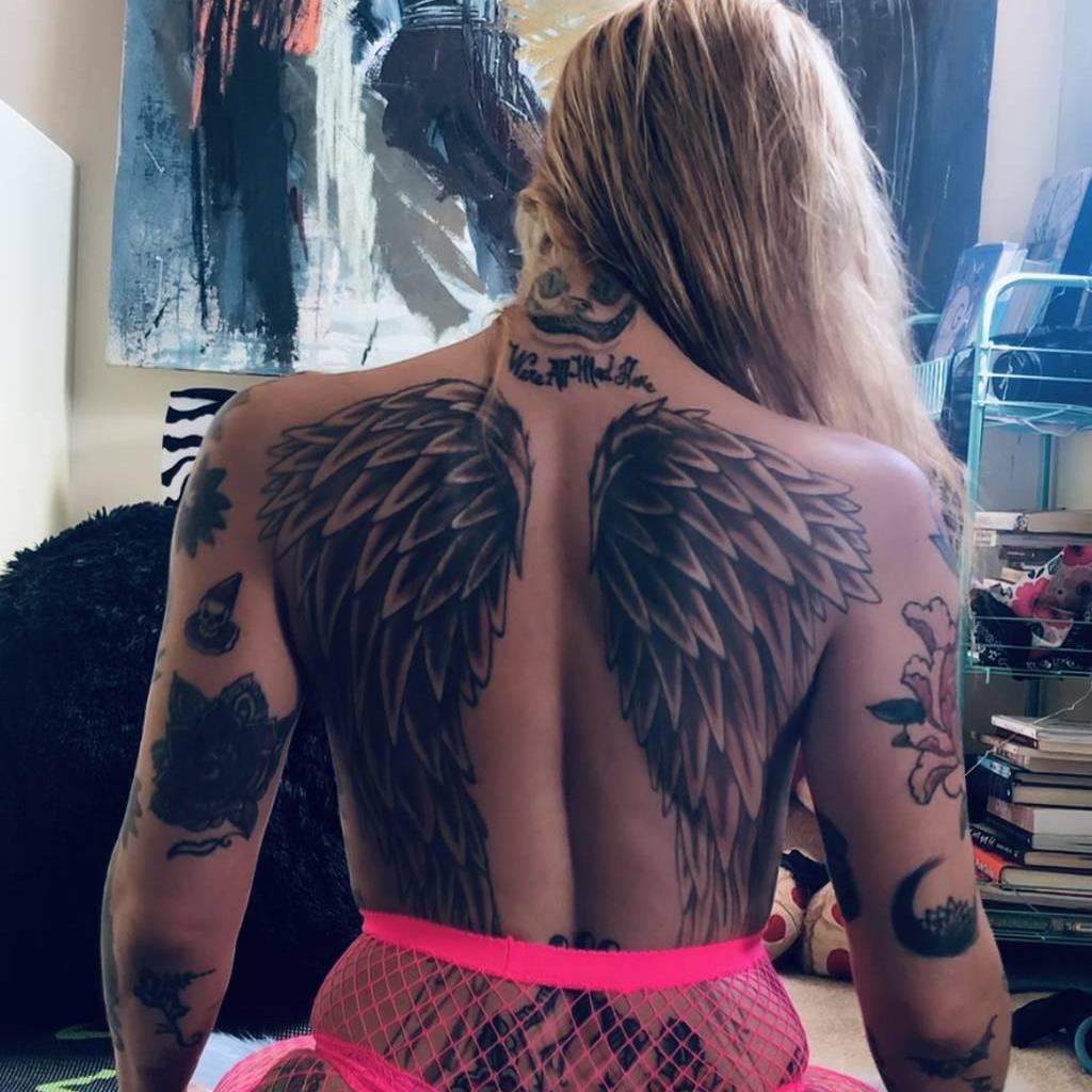 
                        Kandy
                     is Female Escorts. | Regina | Saskatchewan | Canada | canadatopescorts.com 
