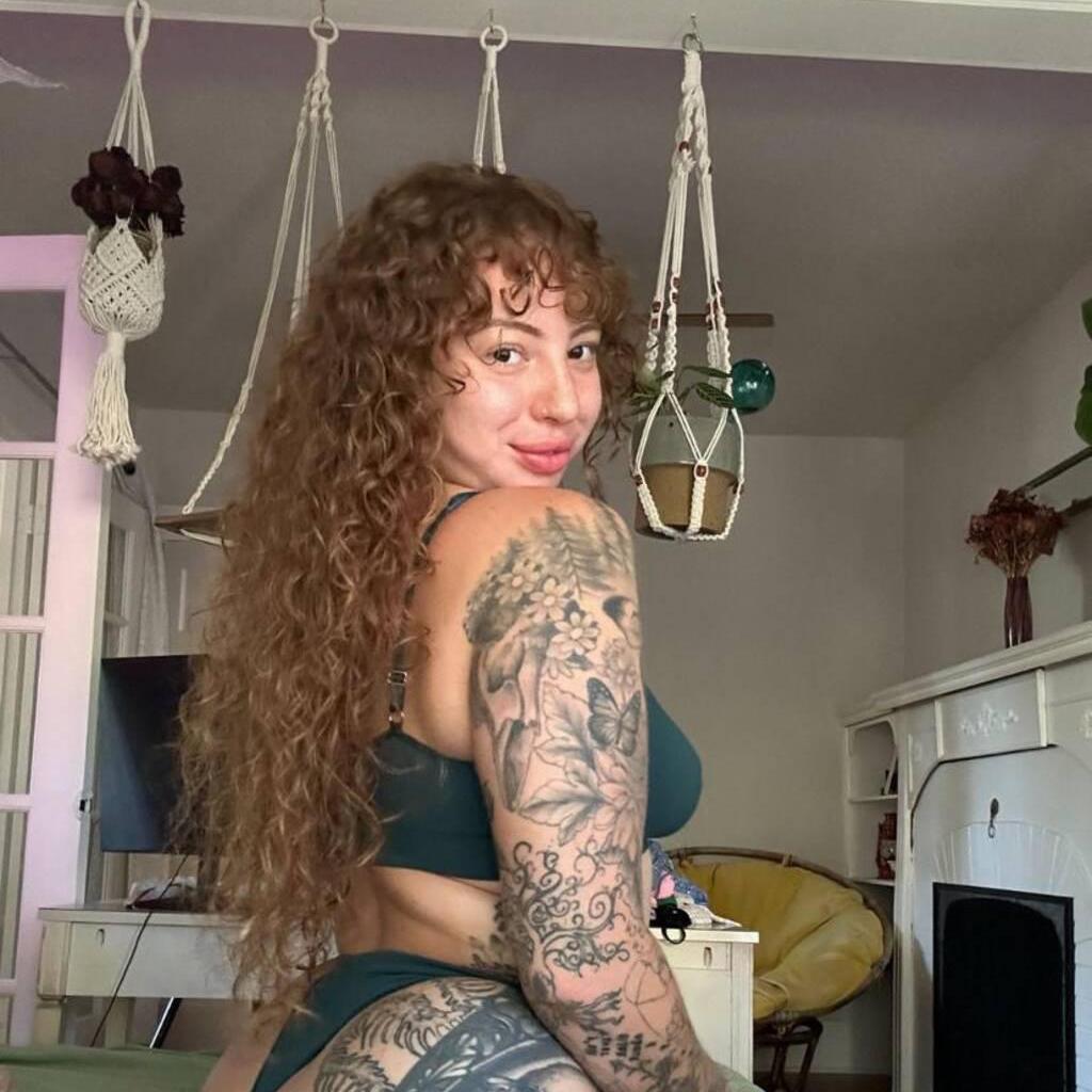 
                        Bliss
                     is Female Escorts. | Chatham | Ontario | Canada | canadatopescorts.com 
