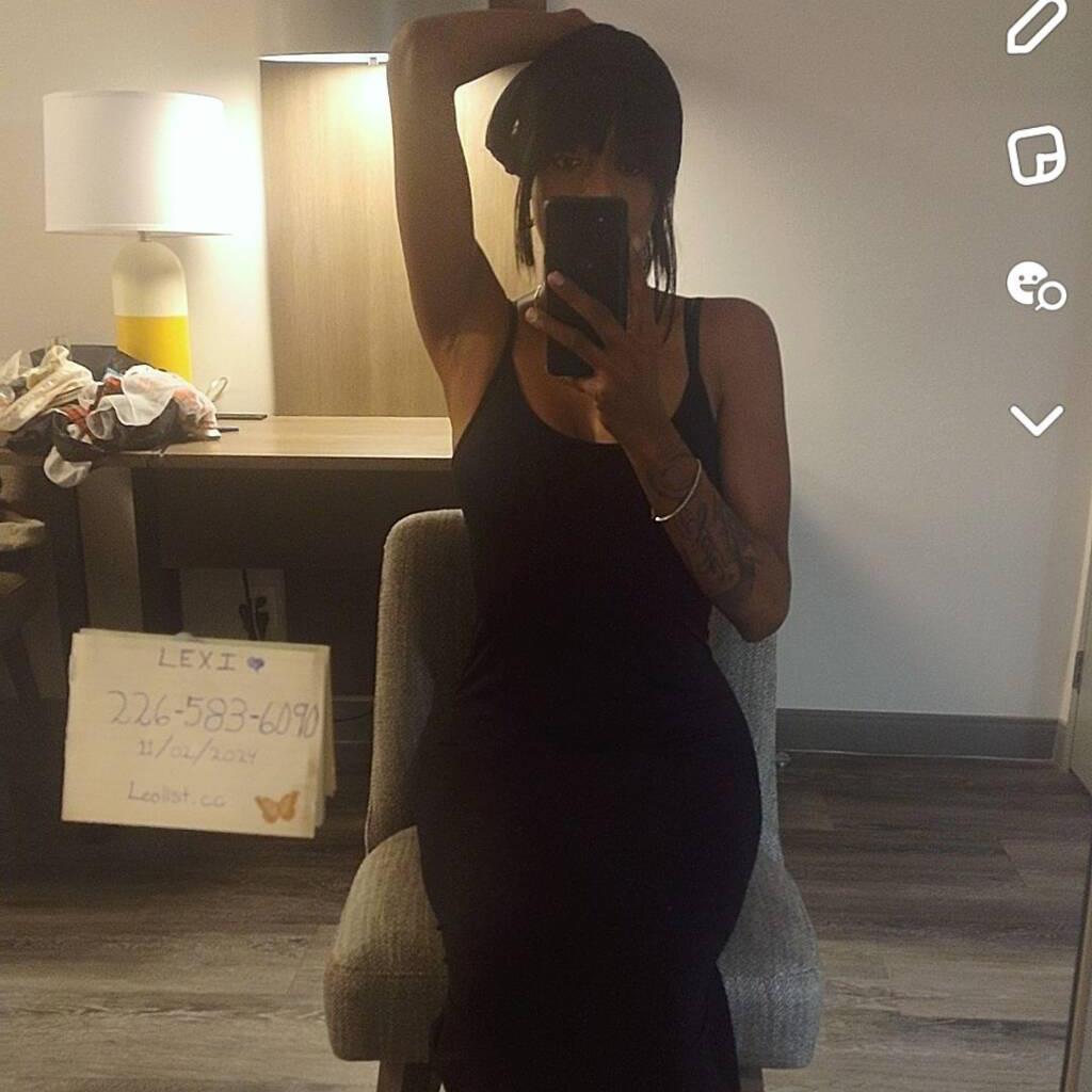 
                        Lexxi
                     is Female Escorts. | Kitchener | Ontario | Canada | canadatopescorts.com 