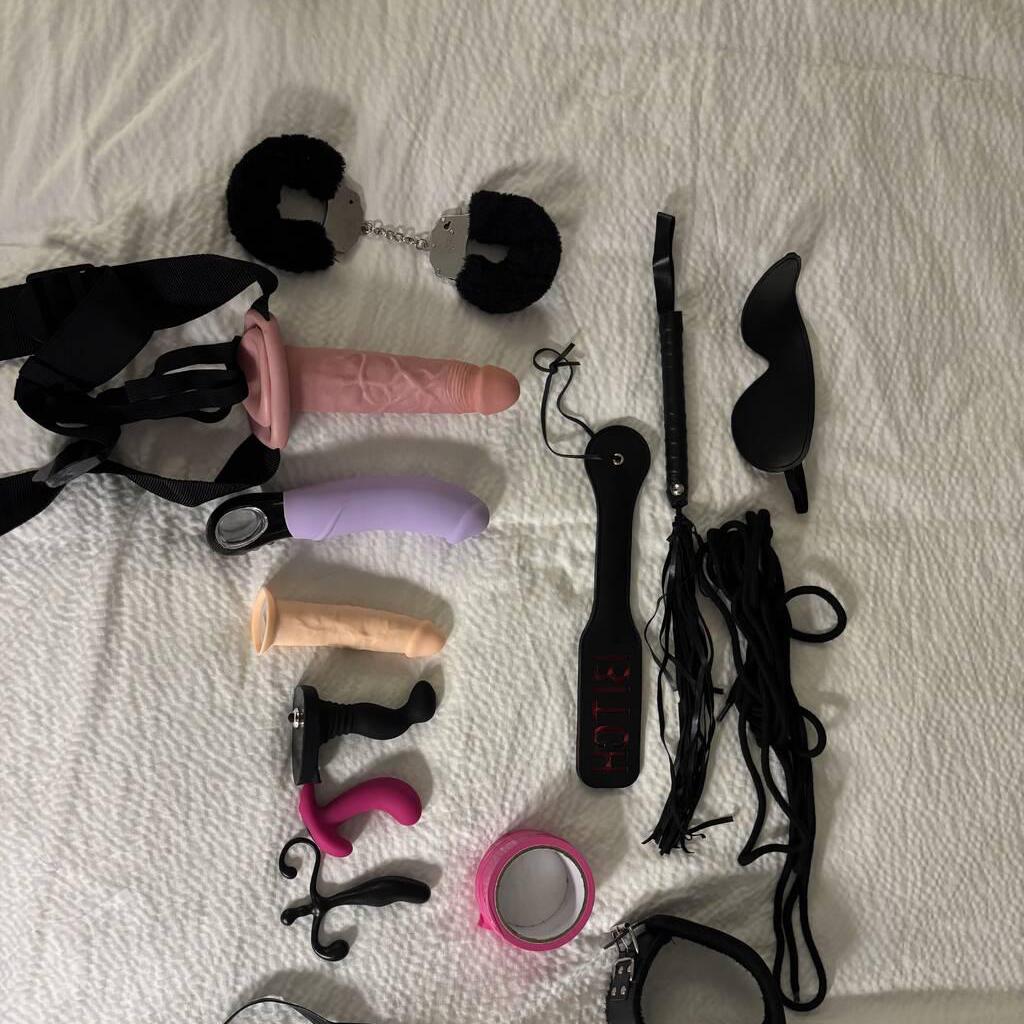 
                        Lexxi
                     is Female Escorts. | Kitchener | Ontario | Canada | canadatopescorts.com 