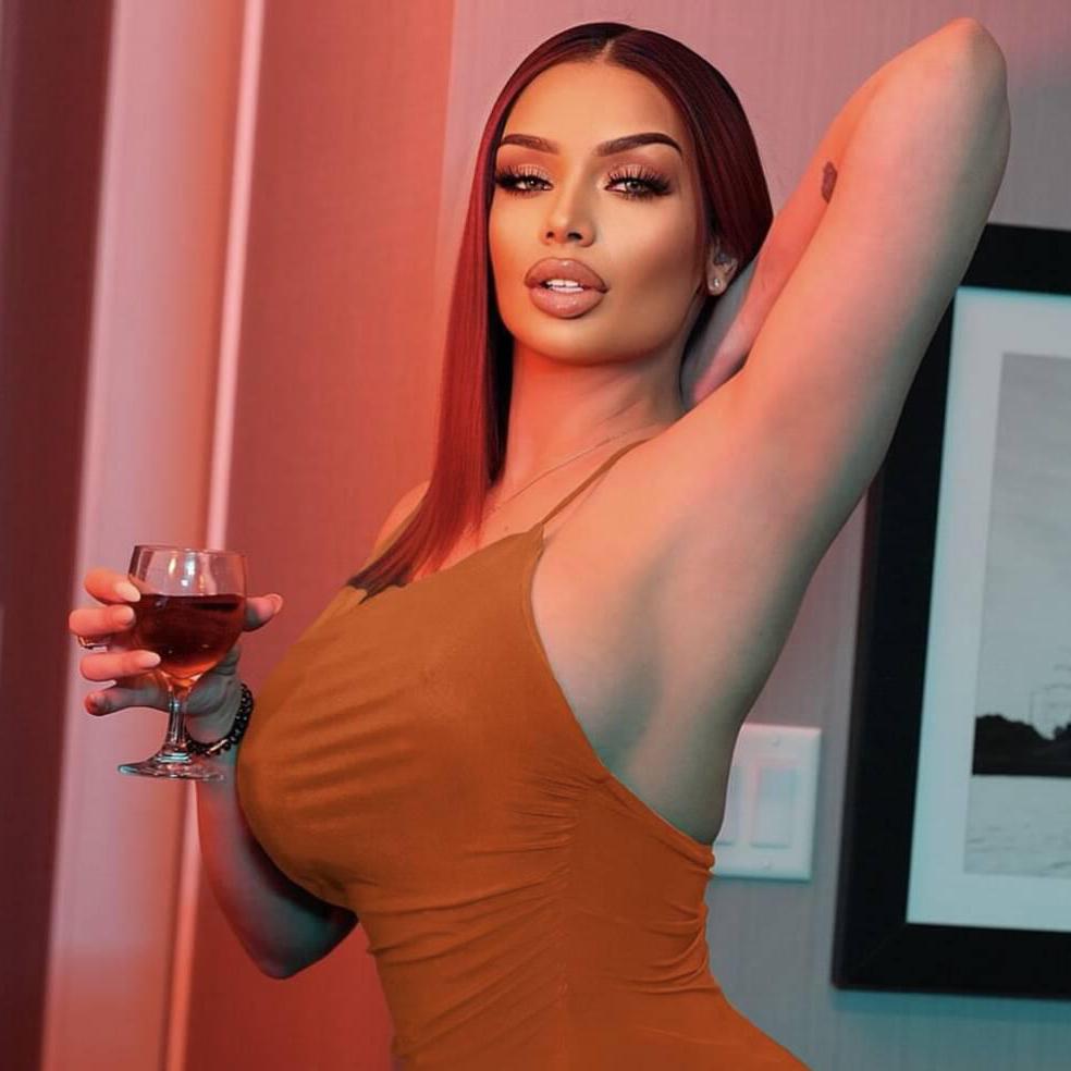 
                        Lexa Smith OUTCALLS ONLY
                     is Female Escorts. | Hamilton | Ontario | Canada | canadatopescorts.com 
