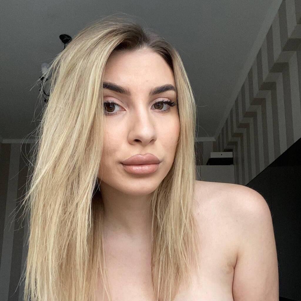 
                        Mercy
                     is Female Escorts. | Prince Albert | Saskatchewan | Canada | canadatopescorts.com 