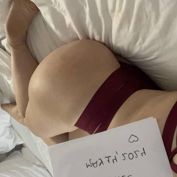 
                        Charlotte
                     is Female Escorts. | Toronto | Ontario | Canada | canadatopescorts.com 