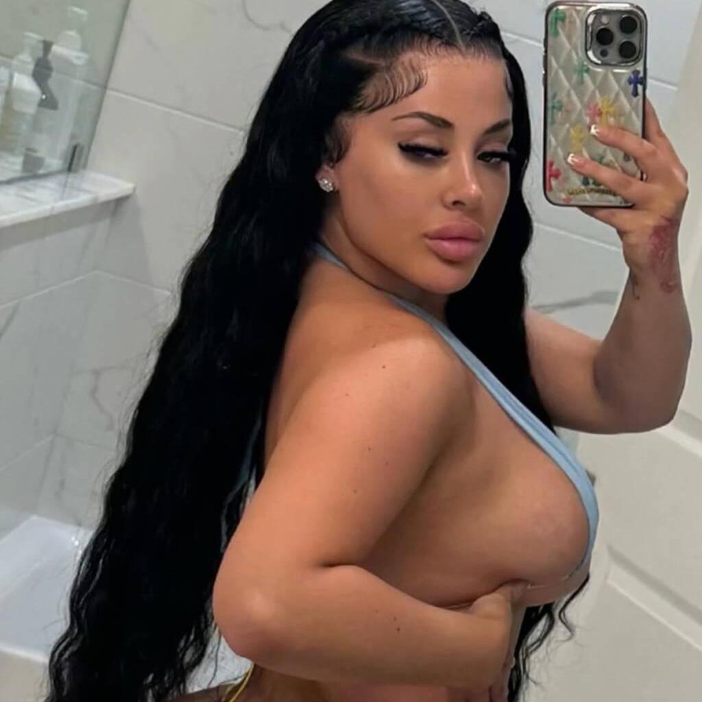 
                        Victoria
                     is Female Escorts. | Nanaimo | British Columbia | Canada | canadatopescorts.com 
