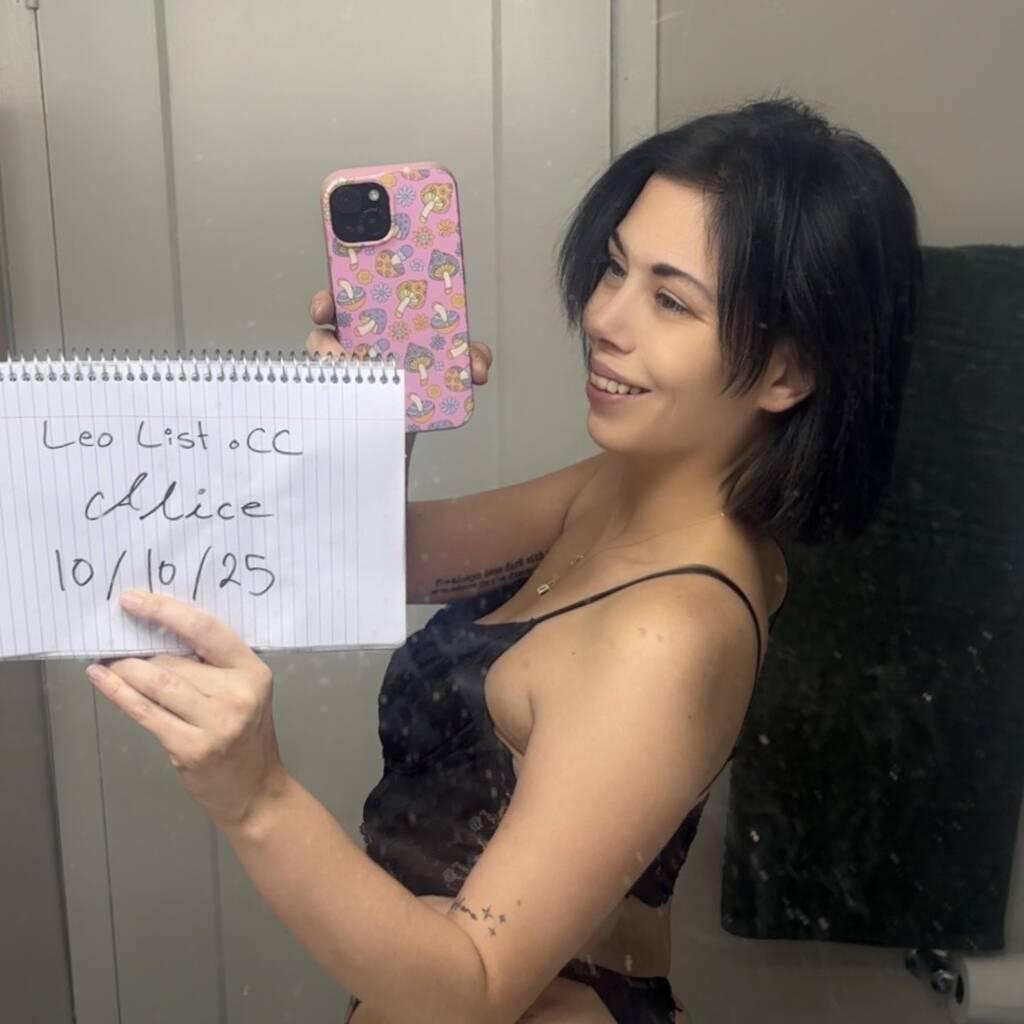 
                        Alice in wonderland
                     is Female Escorts. | Barrie | Ontario | Canada | canadatopescorts.com 