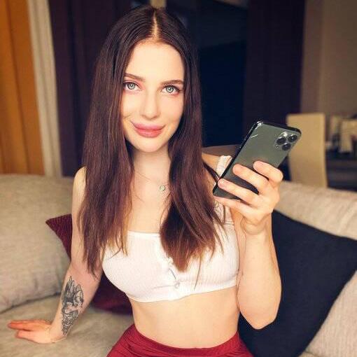 
                        Charlotte
                     is Female Escorts. | Saguenay | Quebec | Canada | canadatopescorts.com 