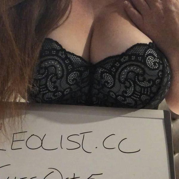 
                        Molly
                     is Female Escorts. | Hamilton | Ontario | Canada | canadatopescorts.com 