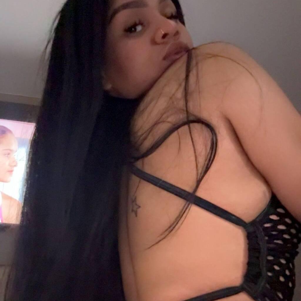 
                        Elayne
                     is Female Escorts. | Niagara | Ontario | Canada | canadatopescorts.com 