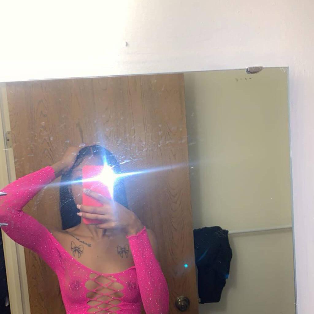 
                        Emily Carter
                     is Female Escorts. | Saskatoon | Saskatchewan | Canada | canadatopescorts.com 