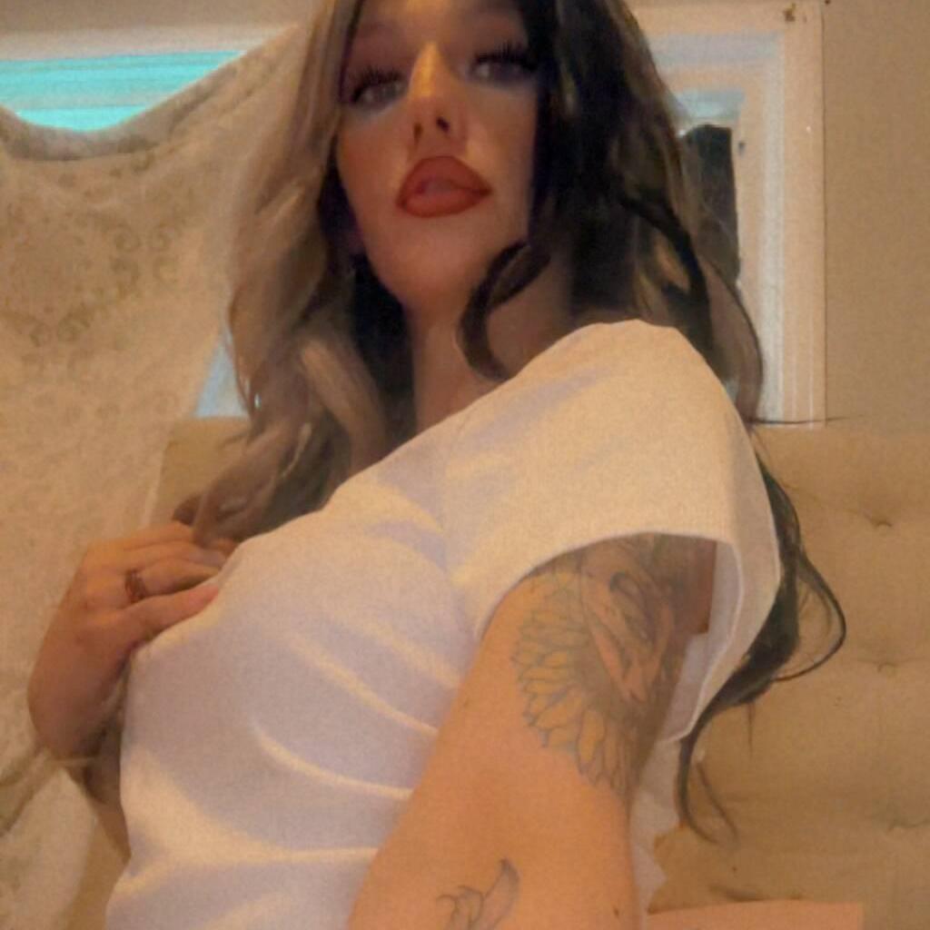 
                        Brielle
                     is Female Escorts. | Medicine Hat | Alberta | Canada | canadatopescorts.com 