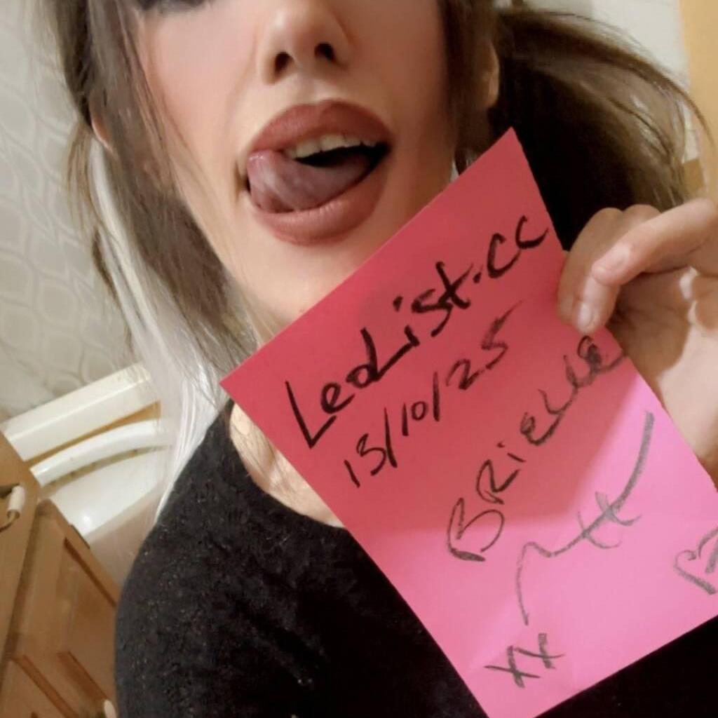 
                        Brielle
                     is Female Escorts. | Medicine Hat | Alberta | Canada | canadatopescorts.com 