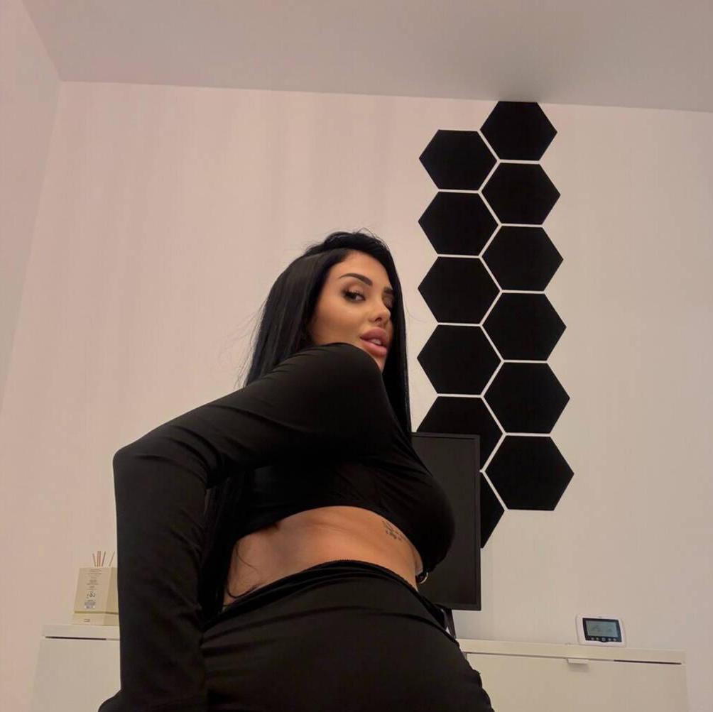 
                        Alison
                     is Female Escorts. | Ft Mcmurray | Alberta | Canada | canadatopescorts.com 