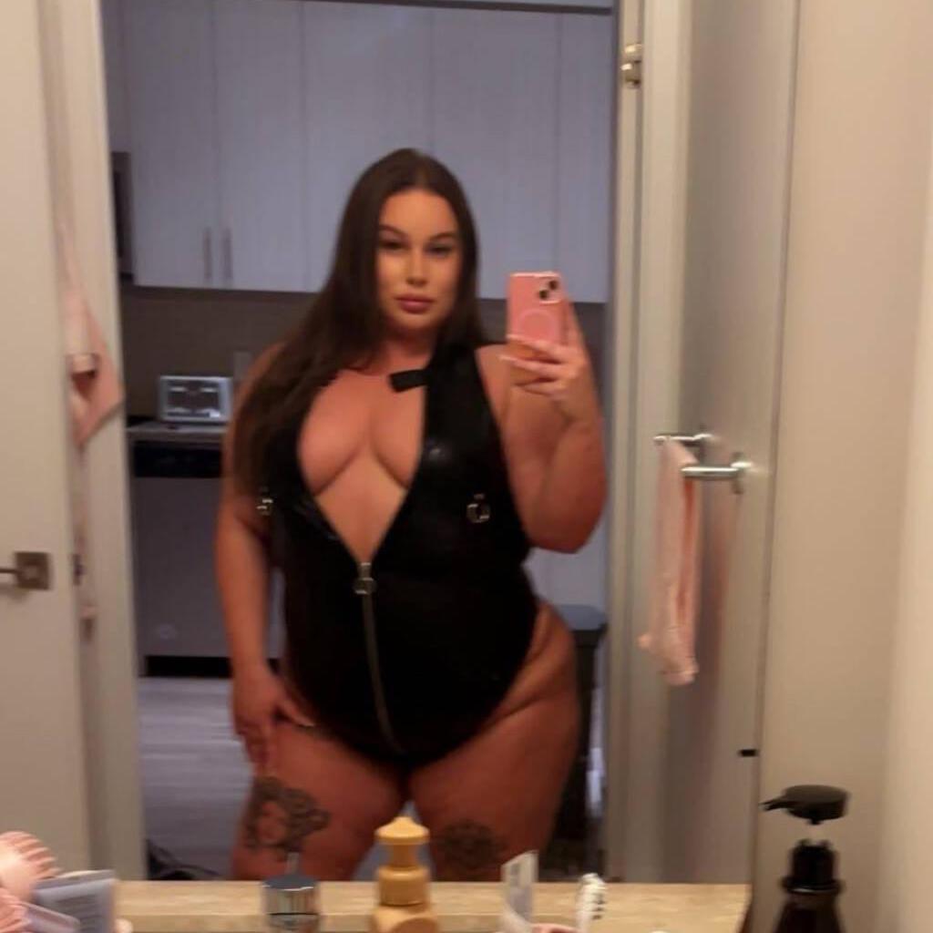 
                        Msthickhas  Tight & PINK
                     is Female Escorts. | windsor | Ontario | Canada | canadatopescorts.com 