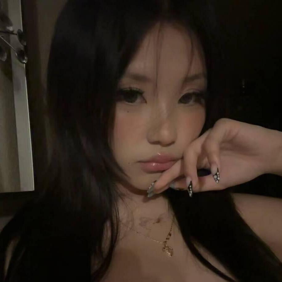 
                        Celine
                     is Female Escorts. | Montreal | Quebec | Canada | canadatopescorts.com 