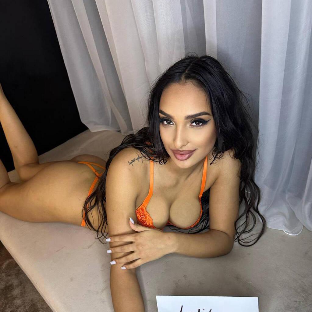 
                        Sky
                     is Female Escorts. | Calgary | Alberta | Canada | canadatopescorts.com 