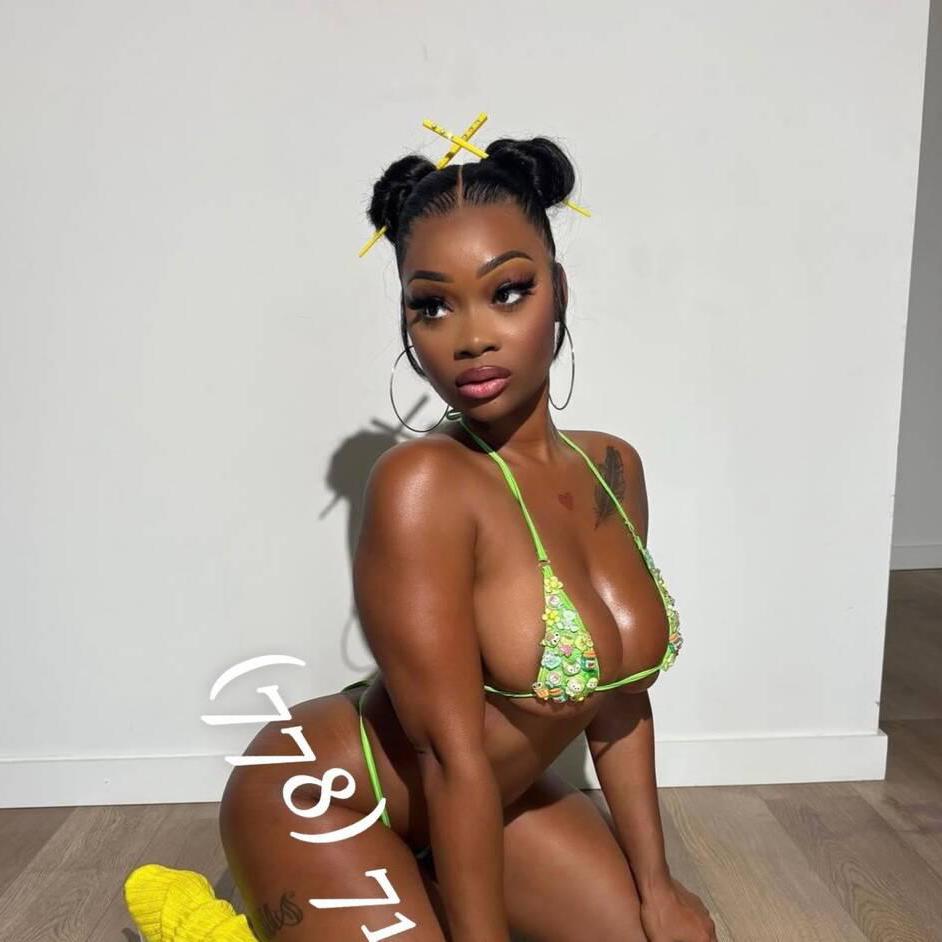
                        Lillian
                     is Female Escorts. | Kamloops | British Columbia | Canada | canadatopescorts.com 