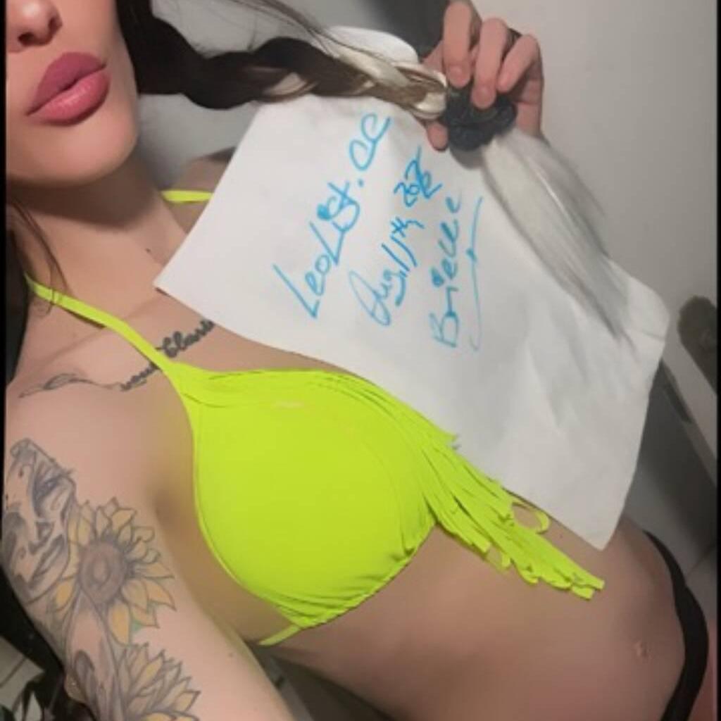 
                        Brielle
                     is Female Escorts. | Cornwall | Ontario | Canada | canadatopescorts.com 