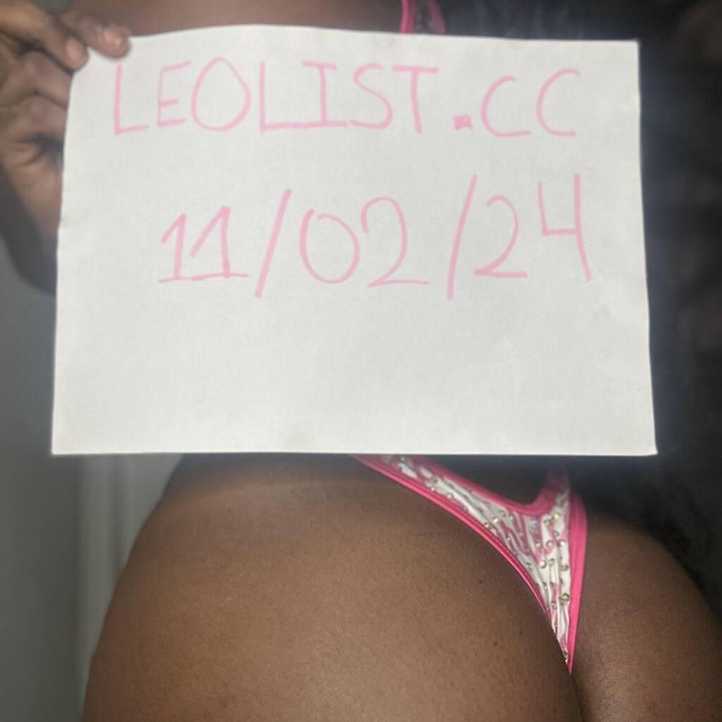 
                        Blue
                     is Female Escorts. | Lethbridge | Alberta | Canada | canadatopescorts.com 