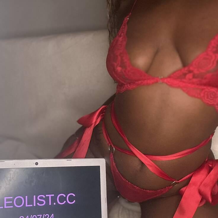
                        Blue
                     is Female Escorts. | Lethbridge | Alberta | Canada | canadatopescorts.com 