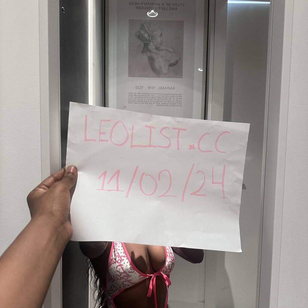 
                        Blue
                     is Female Escorts. | Lethbridge | Alberta | Canada | canadatopescorts.com 