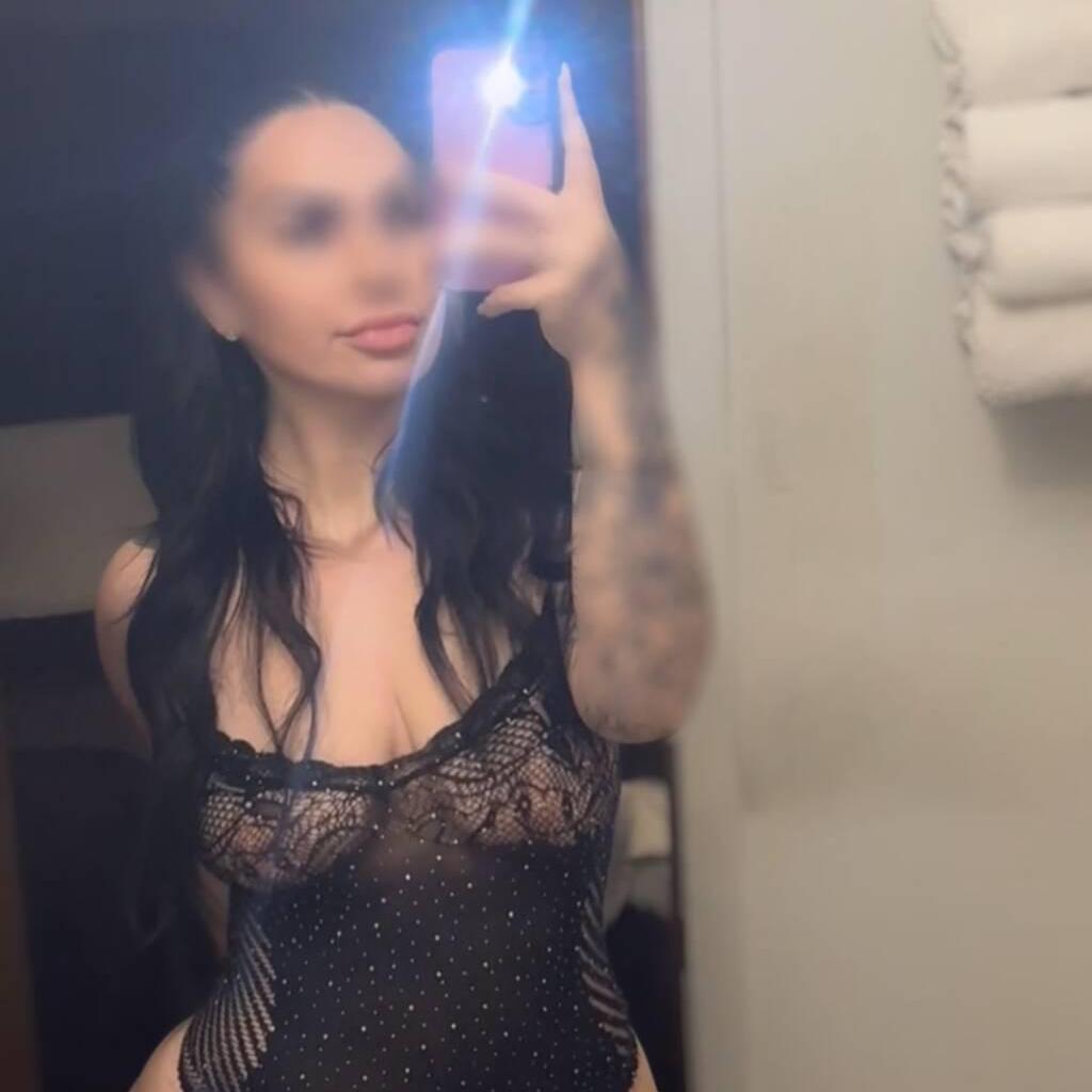
                        LAYLA partygirl
                     is Female Escorts. | Owen Sound | Ontario | Canada | canadatopescorts.com 