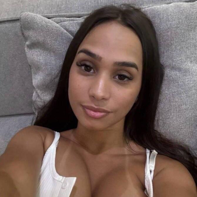 
                        Ashley
                     is Female Escorts. | Guelph | Ontario | Canada | canadatopescorts.com 