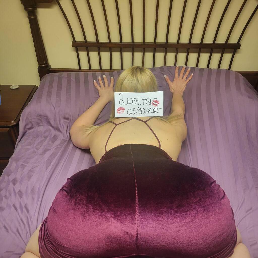 
                        Bella
                     is Female Escorts. | Trois Rivieres | Quebec | Canada | canadatopescorts.com 