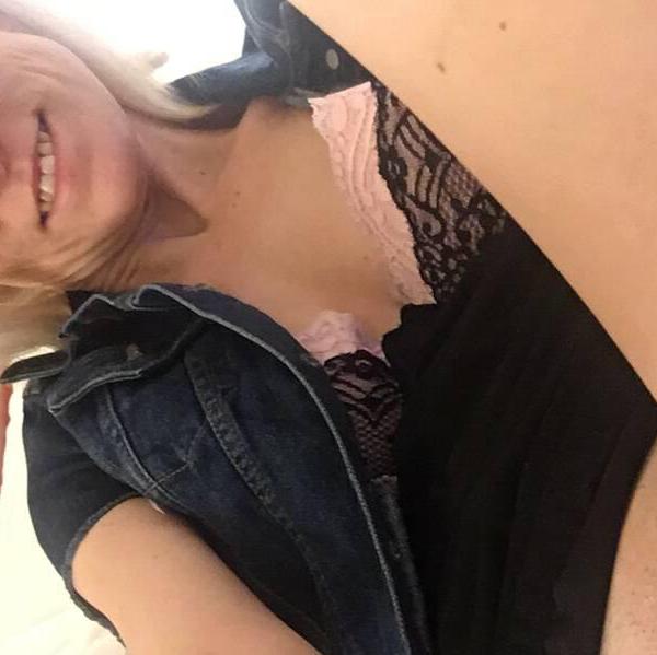 
                        Harmony
                     is Female Escorts. | Barrie | Ontario | Canada | canadatopescorts.com 