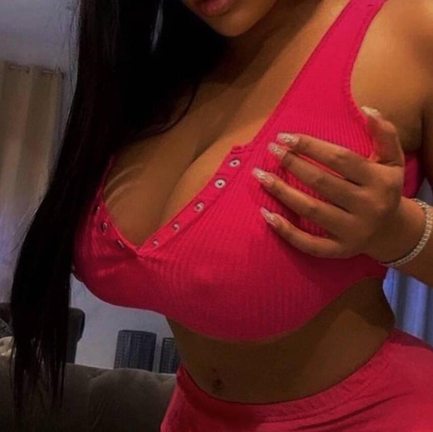 
                        Hazel
                     is Female Escorts. | Thunder Bay | Ontario | Canada | canadatopescorts.com 