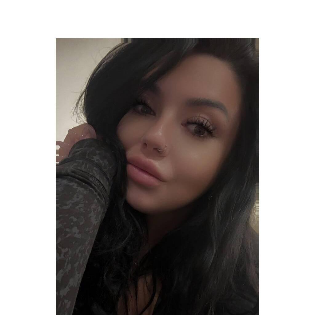 
                        Bree
                     is Female Escorts. | Grande Prairie | Alberta | Canada | canadatopescorts.com 