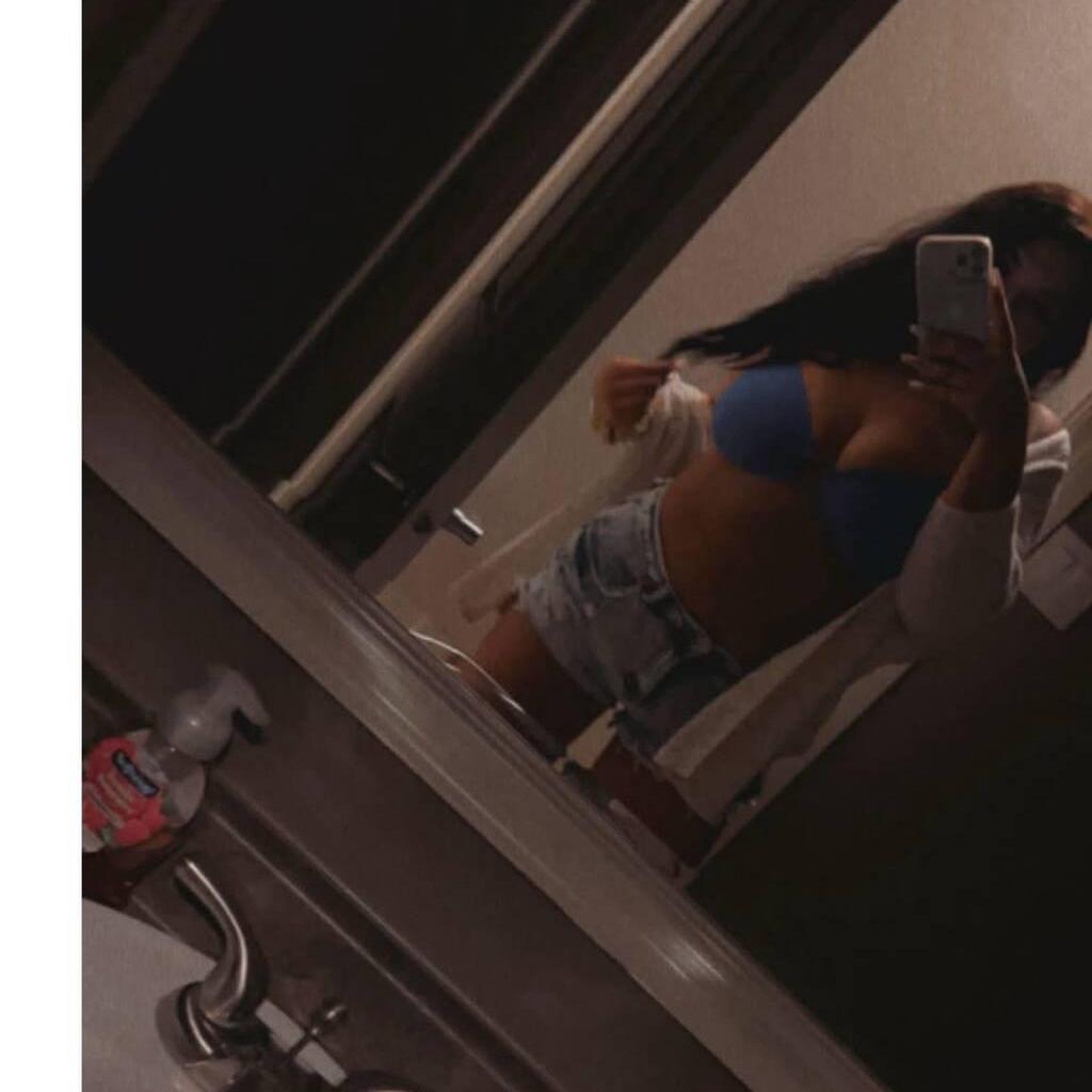 
                        Bree
                     is Female Escorts. | Grande Prairie | Alberta | Canada | canadatopescorts.com 