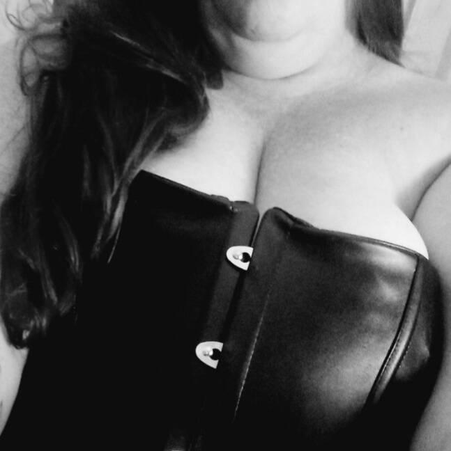 
                        JANE
                     is Female Escorts. | Kingston | Ontario | Canada | canadatopescorts.com 