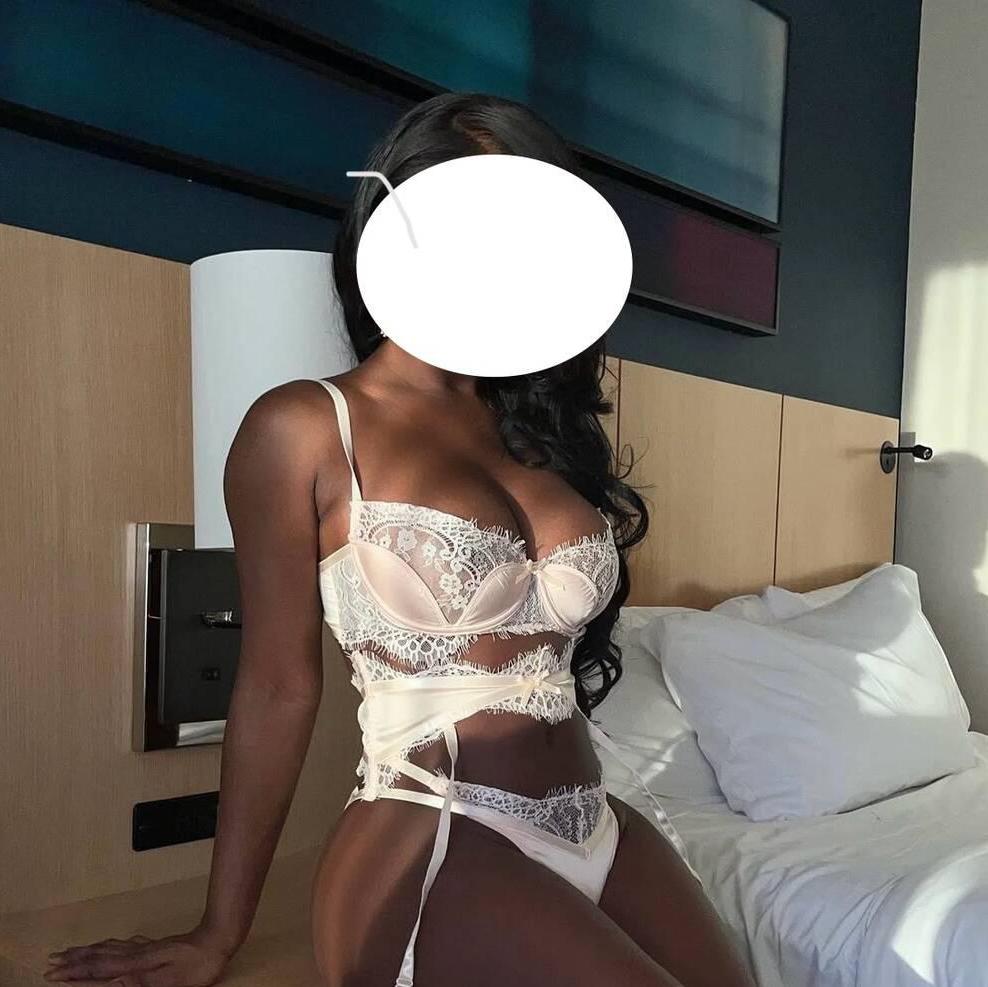 
                        Wynter
                     is Female Escorts. | Calgary | Alberta | Canada | canadatopescorts.com 