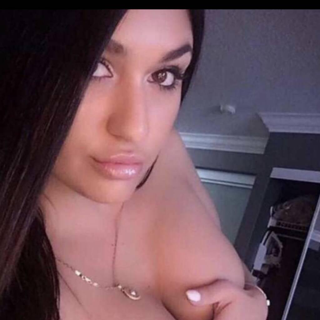 
                        Porsha
                     is Female Escorts. | Abbotsford | British Columbia | Canada | canadatopescorts.com 