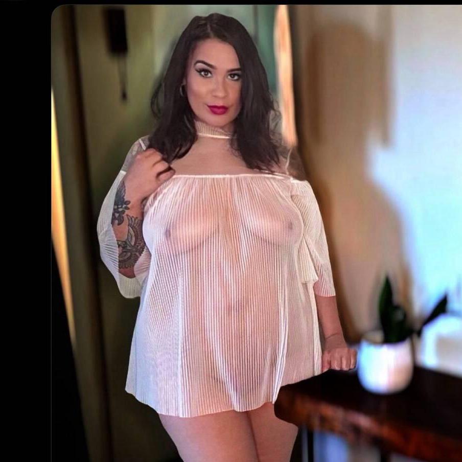 
                        Lyrah-Maxton
                     is Female Escorts. | Sunshine Coast | British Columbia | Canada | canadatopescorts.com 