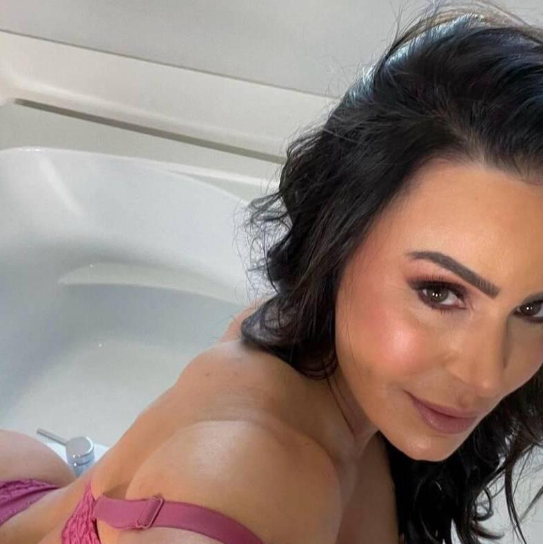 
                        Nikki
                     is Female Escorts. | St. John | New Brunswick | Canada | canadatopescorts.com 